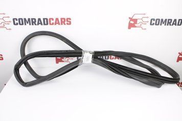 Уплотнитель дверного проема передний правый Nissan X-Trail | Rogue T33 21- 769226RA0A фото