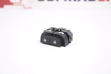 Кнопка блокировки дверей Nissan X-Trail | Rogue T33 21- 252106RA0A фото