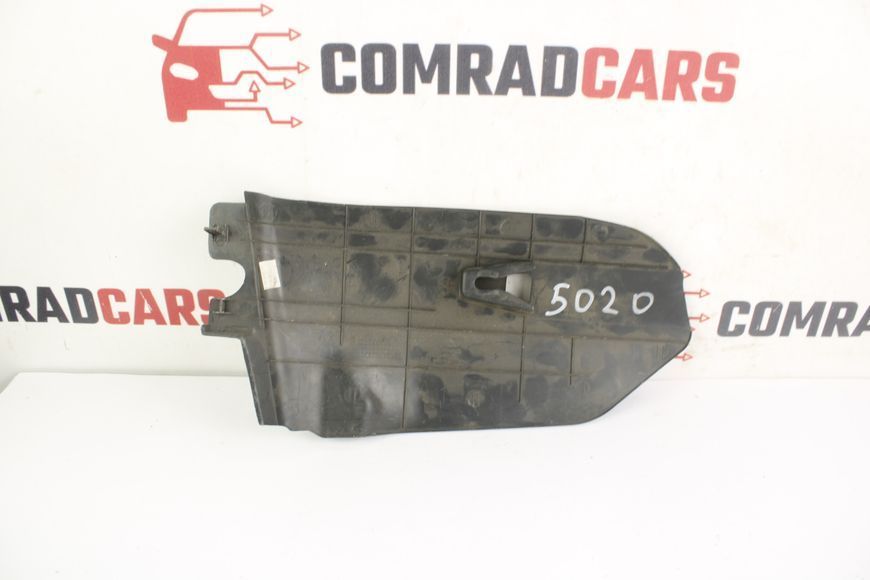 Накладка консоли прав Kia Cerato TD 09-13 847951M000 фото