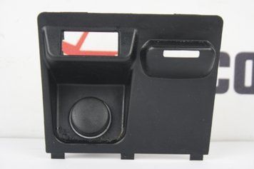 Накладка usb з прикурювачем у підлокітнику BMW X5 13-18 51169252108 фото