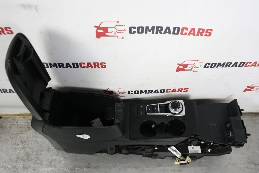 Центральная консоль Ford Escape 19- LJ6Z78045A36AA фото