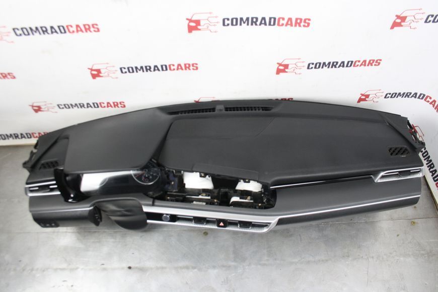 Торпедо Kia K5 21- 84712L3000 фото