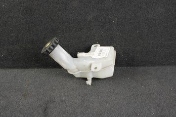 Бачёк тормозной жидкости Mitsubishi Outlander 13-20 4627A027 фото