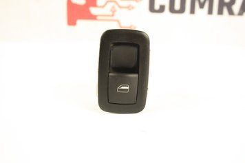 Кнопка склопідйомника зад Jeep Cherokee 14-18 68214156AB фото