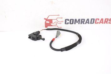 Замок лючка бензобака Kia K5 21- 81560L2000 фото