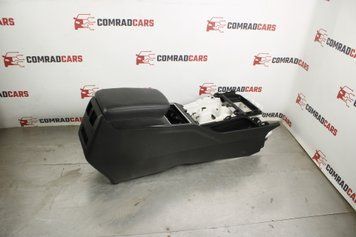 Центральна консоль Mitsubishi Outlander 21- 8011C420 фото