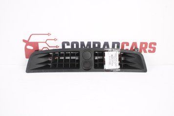 Накладка торпедо обдування лобового скла Mitsubishi Outlander 21- 8002C973XA фото