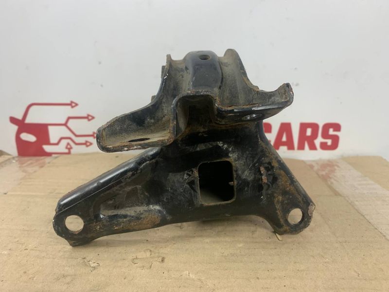 Подушка двигателя левая АКПП Hyundai Sonata NF 05-10 218303K000 фото