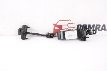 Обмежувач дверей задній Jeep Renegade 14-24 68247312AA фото