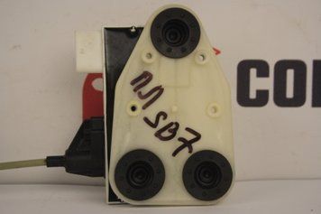 Доводчик двері ліва сторона перед BMW X5 13-18 51207419839 фото